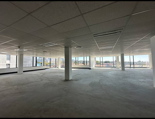 1,283M² OFFICE TO LET IN SANDTON CENTRAL